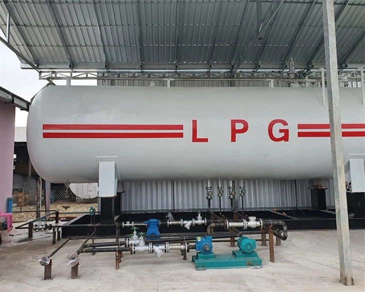 Filling LPG Tank